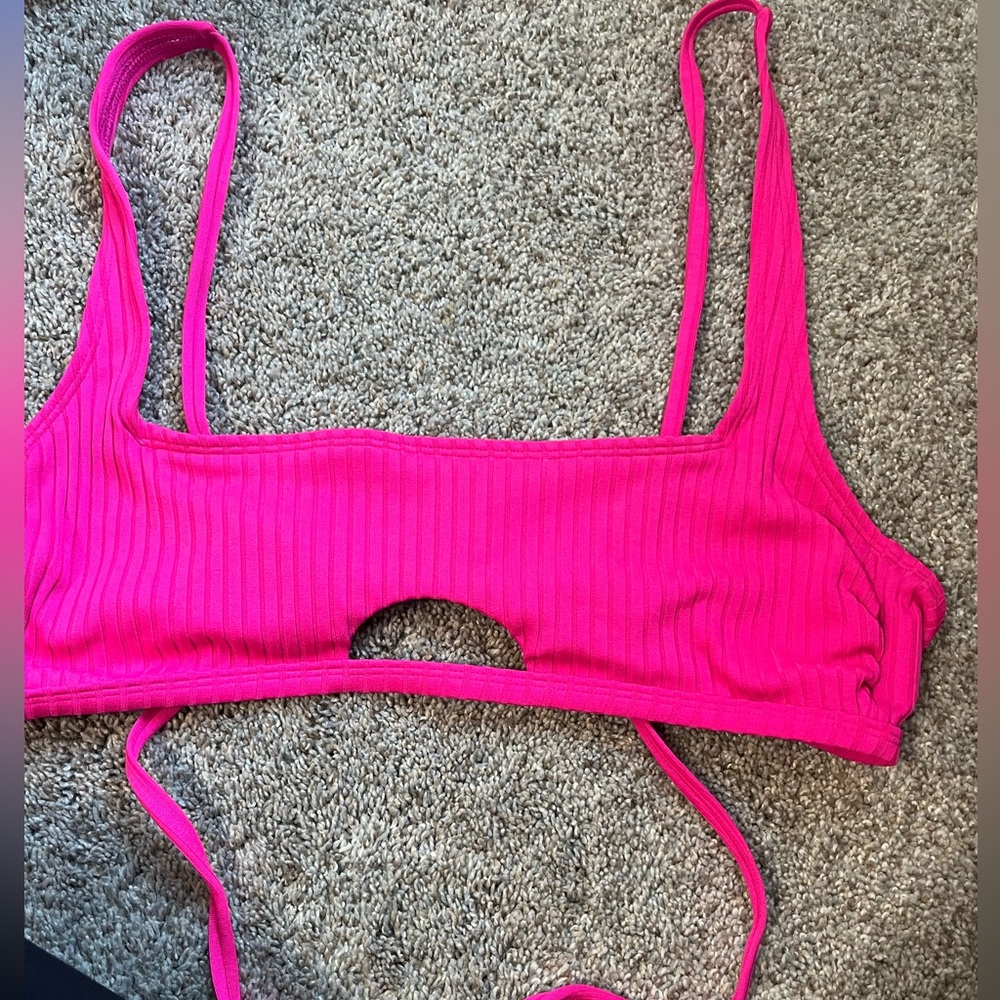 women’s pink bikini top!